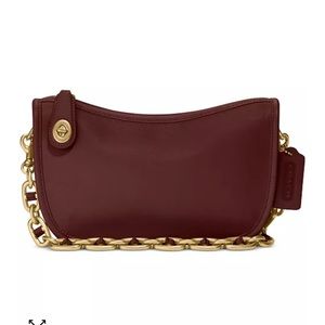 Coach Swinger bag with chain